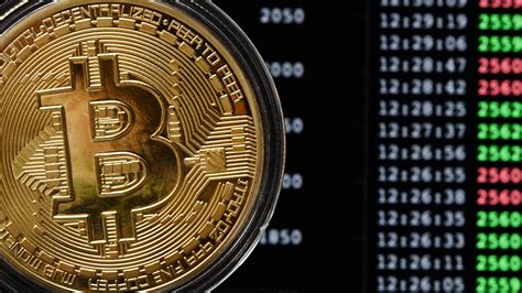 Что такое биткоин, криптовалюта и в чем их суть.